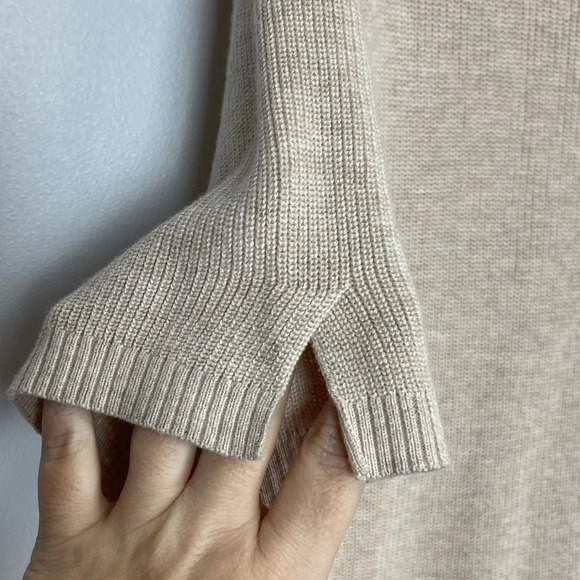 NEW Isaac Mizrahi Live Sweater Women Size Large Tan Short Sleeve Vneck Knit NWOT - Picture 4 of 9